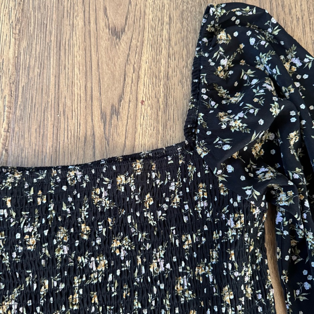 Floral Smocked Long Sleeve Maternity Dress Size: L - Picture 7 of 12